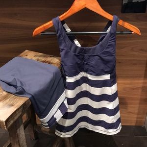 Full outfit Lululemon size 6